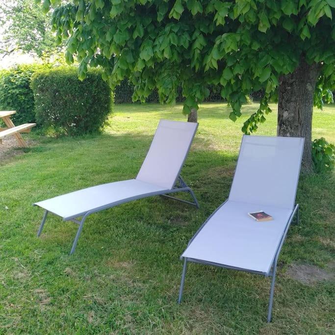 Grande Maison De Plain Pied Avec Jardin Arbore. Champignelles المظهر الخارجي الصورة